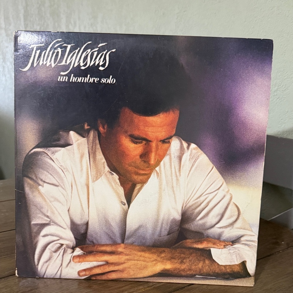 VIntage Julio Iglesias 'Un Hombre Solo' Vinyl Record